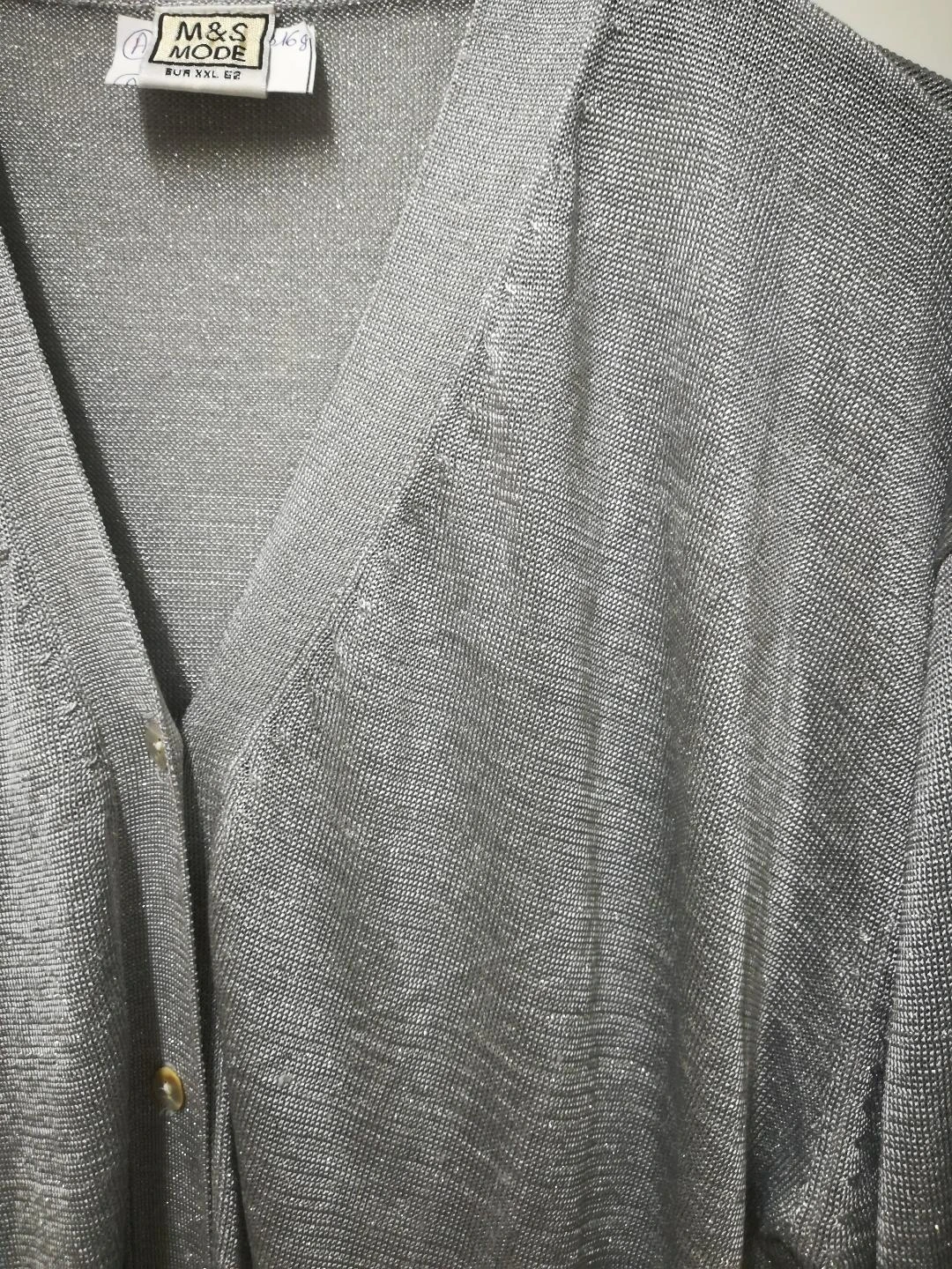 Lichte zilvergrijze vest met lange mouwen maat EUR T.XXL (onvolkomenheden) – photo 15